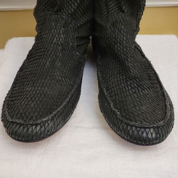 Elizabeth And James Black Reptile Embossed Leather Booties Size 11 - Picture 2 of 12